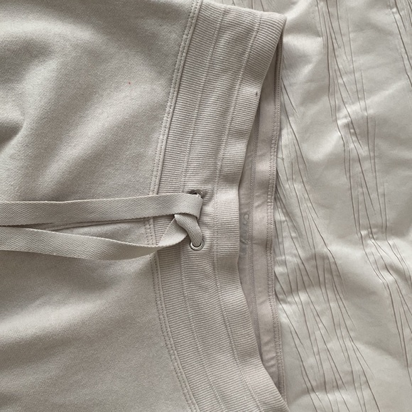 CALVIN KLEIN SWEATPANTS - Picture 2 of 5